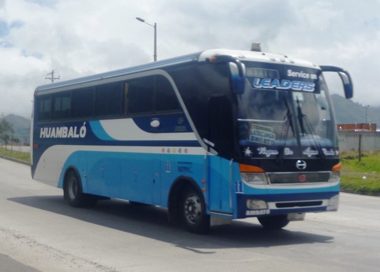 EL CARRO QUE ME INICIO EN LA BUSOLOGIA LA EX EXPRESO TULCAN 12 
