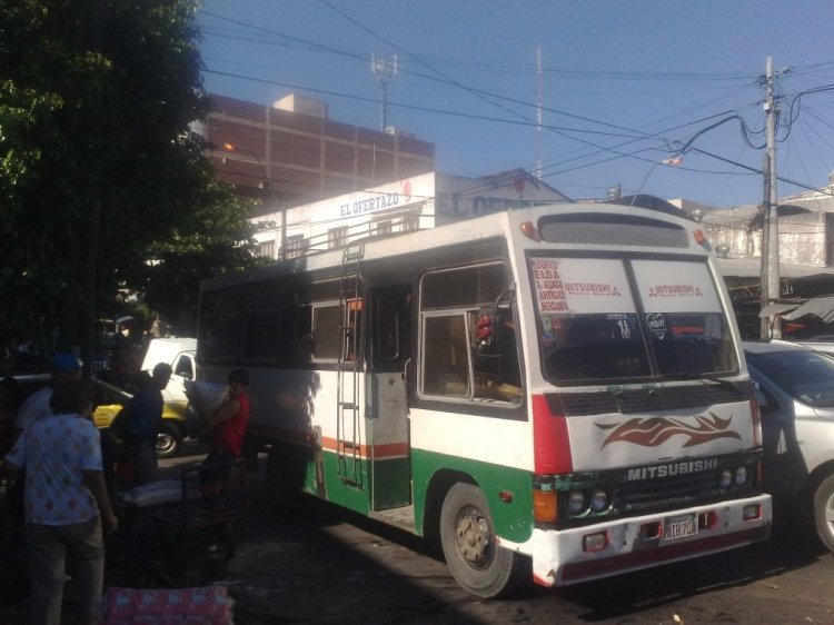 Mitsubishi Canter 4D30 - Cooperativa Puerto Elsa
ATB704
