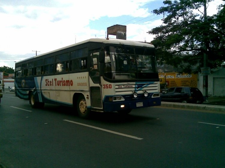 Mercedes-Benz OF - Thamco (en Paraguay) - Stel Turismo 
COMIL o CAIO?
