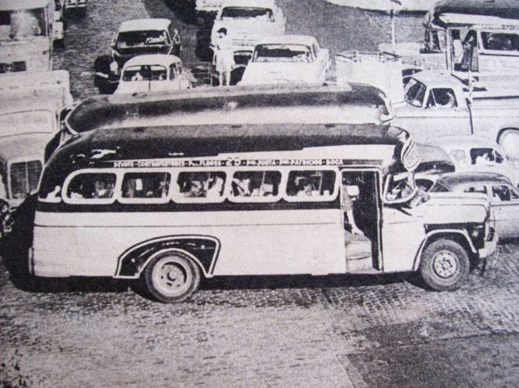 Ford - Belgrano - Linea 25
Colectivo Ford de la linea 25 de la ciudad de Buenos Aires de fines de la decada del 50 posiblemente carrozado por Gral.Belgrano.
Palabras clave: MERCEDES BENZ