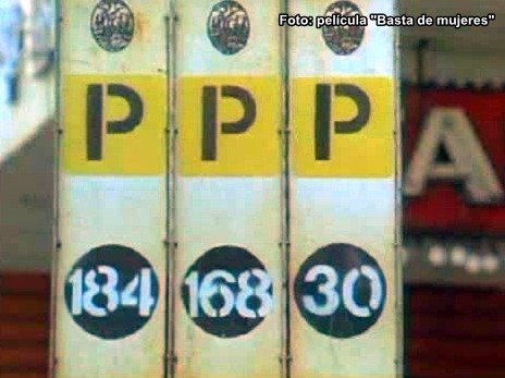 Parada sobre avenida Cabildo
Fotografía extraída de película : "Basta de mujeres"
Digitalización : Freewheel
