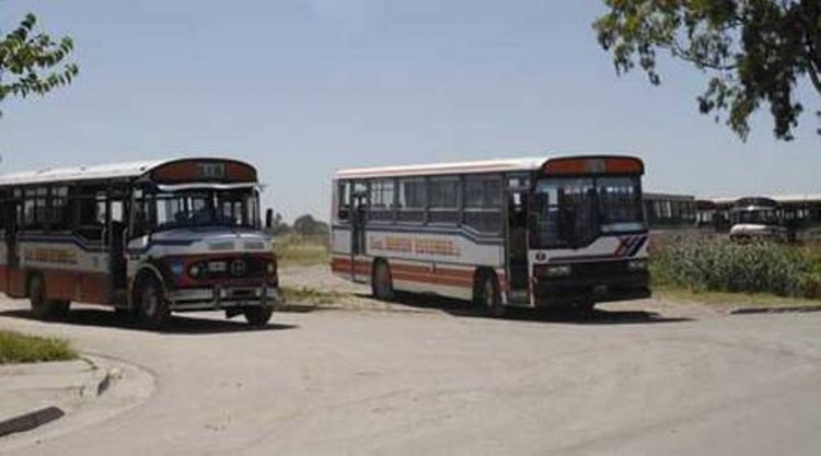 Cia. de Omn. Coronel Ramon Estomba
Foto:diario "La Nueva Provincia" 23 diciembre 07
Palabras clave: facu RamonEstomba