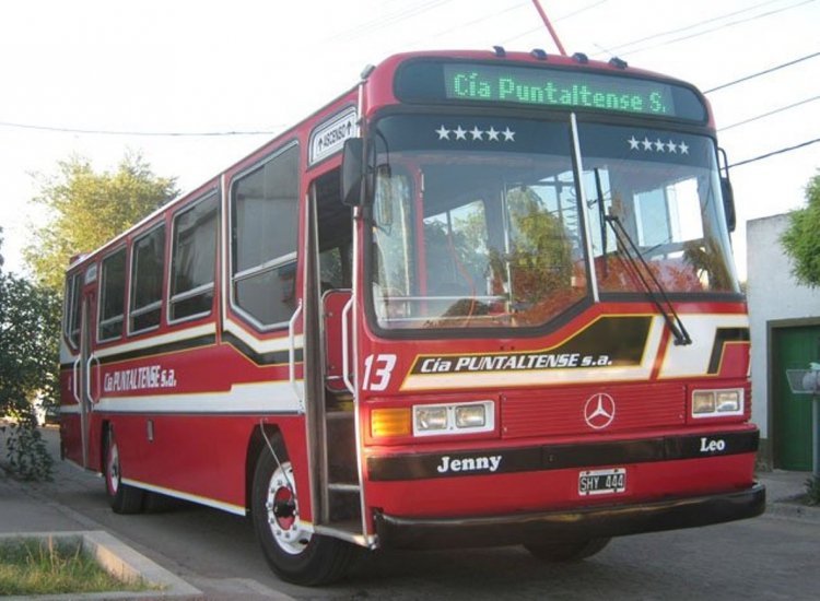 Mercedes-Benz OH 1320 - Galicia - Cia. Puntaltense S.A
B.2480448 - SHY444
Foto: Diario "El Rosalenio"
Ex Emp. Gonzalez int.16
Palabras clave: facu Galicia