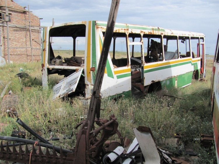 Mercedes-Benz OH 1315 - La Favorita - ex Cia.de Omn. Cdad. de Bahia Blanca S.A. /517
B.2441642
http://galeria.bus-america.com/displayimage.php?pos=-9116
http://galeria.bus-america.com/displayimage.php?pos=-9118
http://galeria.bus-america.com/displayimage.php?pos=-16624
http://galeria.bus-america.com/displayimage.php?pos=-12963
http://galeria.bus-america.com/displayimage.php?pos=-12964
http://galeria.bus-america.com/displayimage.php?pos=-17398
http://galeria.bus-america.com/displayimage.php?pos=-17399
http://galeria.bus-america.com/displayimage.php?pos=-17400
Palabras clave: facu 517 la favorita