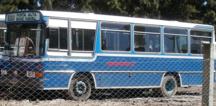 Mercedes-Benz OF 1214 - Eivar - Cia. Belgrano S.A - Linea  Villa Arias
Palabras clave: facu Eivar Belgrano Punta Alta