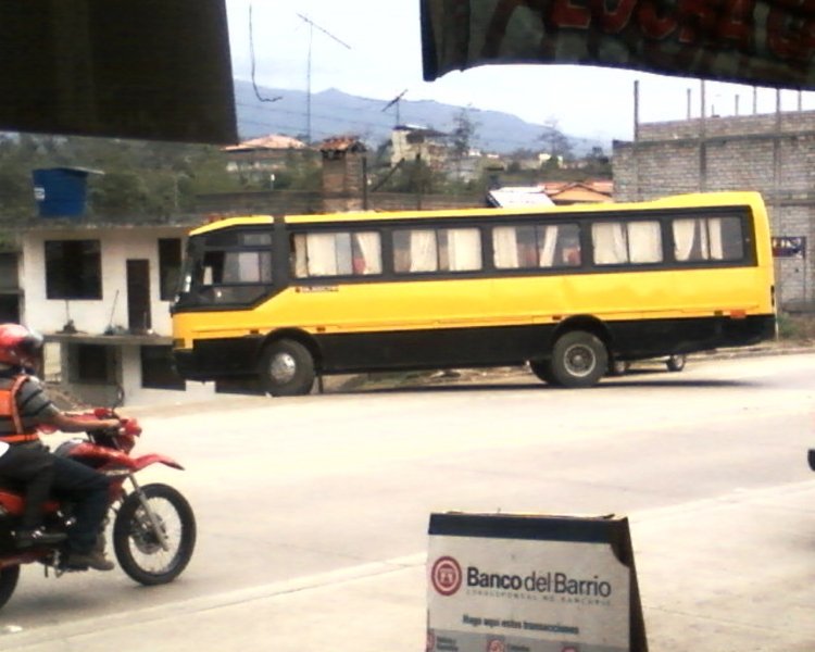 BUSSCRA EL BUS 320 DE 1994 (EN ECUADOR) - PLACAS IAE-319
Palabras clave: MERCEDES BENZ