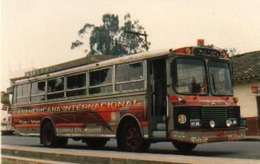 Bus de cooperativa Panamericana Internacional
