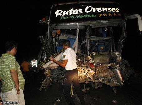 Busscar Jum Buss 360 (en Ecuador) - Rutas Orenses
Fotografía : Freddy Macas
Parte frontal de la rutas orenses

