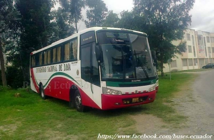 Bus de la Universidad Nacional de Loja
Foto tomada del facebook de BUSES ECUADOR
