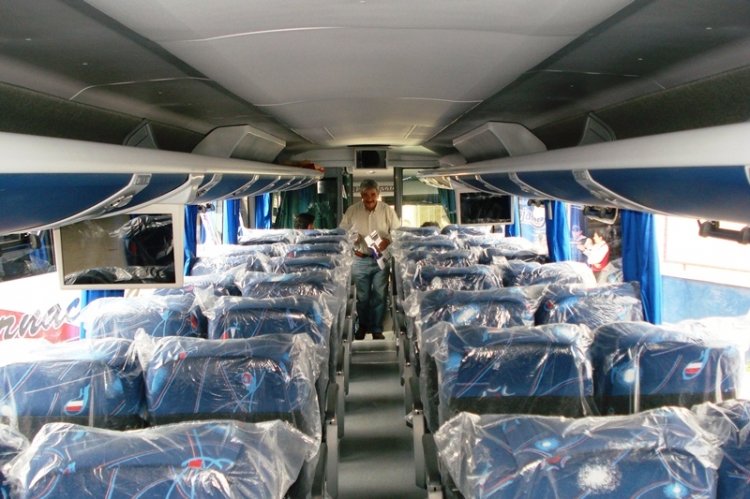 Scania K 380 - Marcopolo Viaggio 1050 G7 (en Ecuador) - Loja Internacional
http://galeria.bus-america.com/displayimage.php?pos=-17326
http://galeria.bus-america.com/displayimage.php?pos=-17329
http://galeria.bus-america.com/displayimage.php?pos=-17330
(Vista interior de la unidad)
Marcopolo g7 , movil 015
