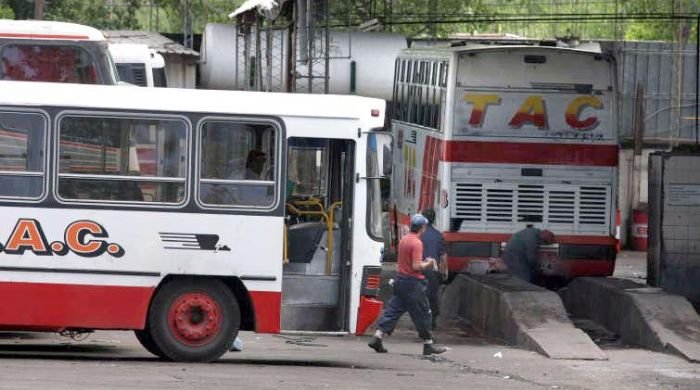 tac
foto de talleres de la cooperativa tac extraida de una vieja nota de diario
