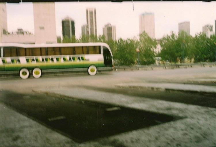 la puntual 16
foto javier cociancich.terminal de retiro 1996
servicio 15.30 a comodoro
