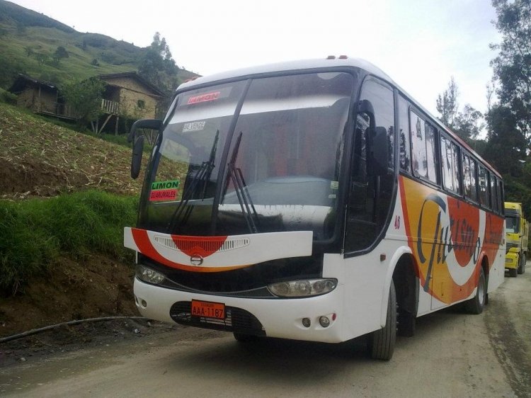 Juanca Durán / MARCOPOLO
imagen extraida del face book de Turismo Oriental de Cuenca 
AAA 1187 
Palabras clave: MOVIL 46 