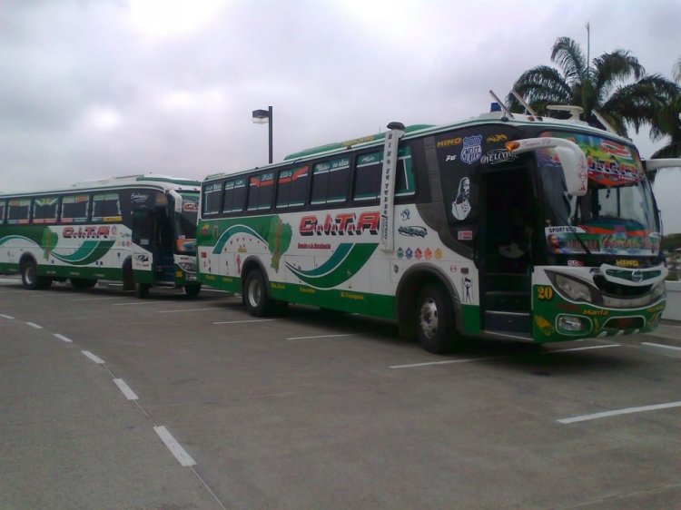 Juanca Durán / MONCAYO 
IMAGEN EXTRAIDA DEL FACE BOOK DE TRANSPORTES AYACUCHO 
Palabras clave: MOVIL 20 