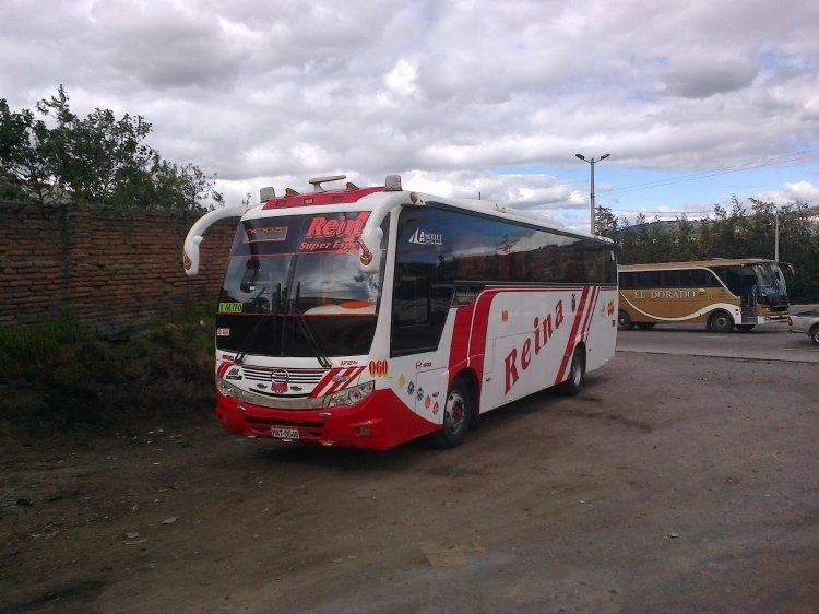 Juanca Durán / SANTA GEMA 
IMAGEN CAPTURADA EN EXTERIORES DEL TERMINAL QUITUMBE  DE QUITO   
MAT 0548
Palabras clave: MOVIL 60