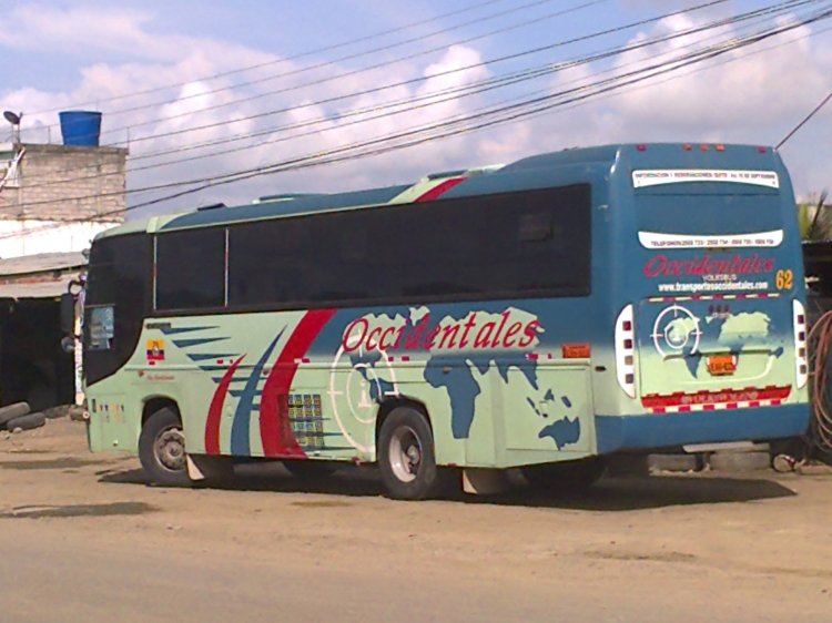Juanca Durán / BUSSCAR (EN ECUADOR)
POSTERIOR DE BUS REFORMADO
http://galeria.bus-america.com/displayimage.php?album=lastcom&cat=0&pos=14
Palabras clave: MOVIL 62