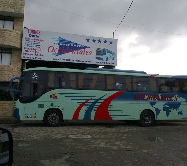 Volkswagen 17-210 OD - COMIL Campione 3.45 (en Ecuador) - Occidentales
Fotografía: Juanca Durán
COMIL REFORMADO EN OCCIDENTALES (ADAPTADO A CHASIS VOLKSWAGEN)
Palabras clave: MOVIL 26 