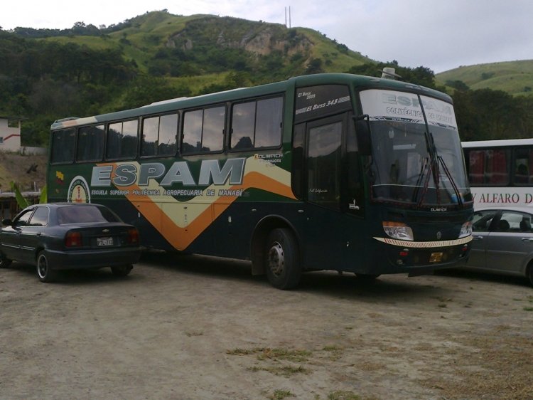 Juanca Durán / OLIMPICA
BUS DE LA ESCUELA SUPERIOR POLITECNICA AGROPECUARIA DE MANABI
