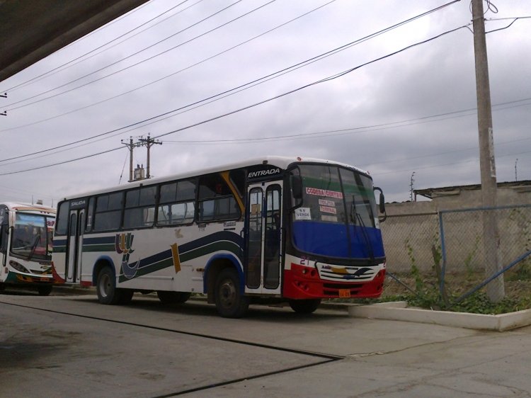 Juanca Durán / Mariel bus 
EAI018
Palabras clave: movil 21 