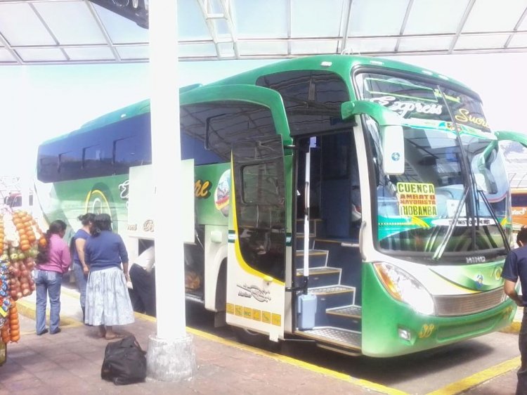 Juanca Durán / MEGABUSS
iMAGEN: EXTRAIDA DEL FACE BOOK BUS ECUADOR (BE.TK)  DE LUIS SANCHEZ COBOS. FOTO DE JUAN BERNARDO 
Palabras clave: MOVIL 86 