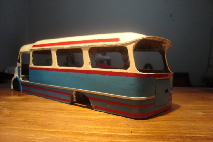 Expreso Mina Clavero  [reproducción en miniatura]
http://galeria.bus-america.com/displayimage.php?pos=-19864
http://galeria.bus-america.com/displayimage.php?pos=-19865
Maqueta escala 1:24
