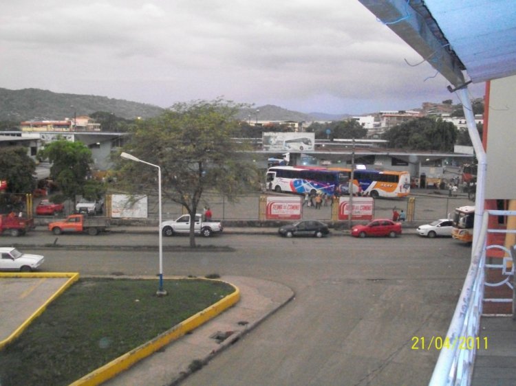 Mascarello Roma (en Ecuador) - Terminal Terrestre de Portoviejo
Foto tomada al Terminal terrestre de Portoviejo.
