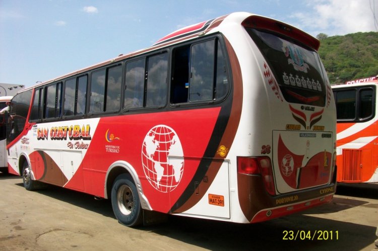 San Cristóbal de Bolívar
MAT391
Unidad No.23 de la Coop. de transportes San Cristóbal de Bolívar. Foto tomada en el terminal terrestre de la ciudad de Portoviejo.

