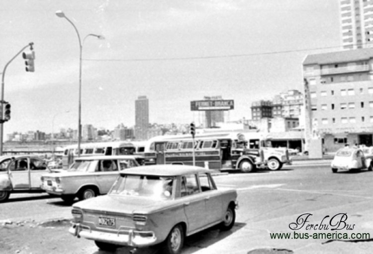 FerchuBus
Publicación: Diario La Capital 
Propiedad: B. Villarreal
[Datos de derecha a izquierda]
