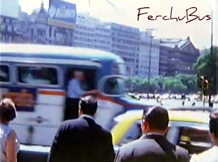 FerchuBus
http://galeria.bus-america.com/displayimage.php?pos=-15230
Captura de vídeo de Youtube
