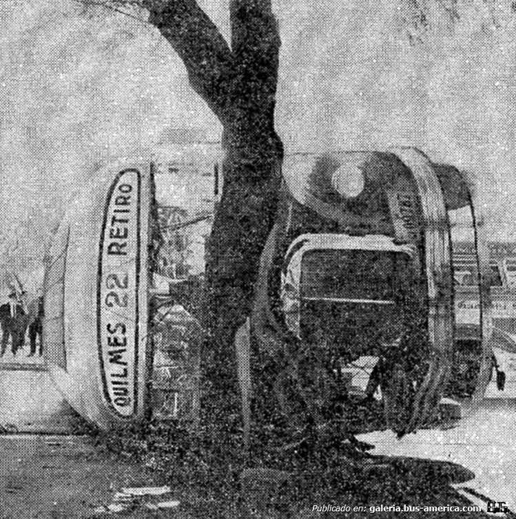 Mercedes-Benz L 312 - Luna - T.T.A.
Línea 22 

Fotografía: Álbum personal
Palabras clave: Linea 22