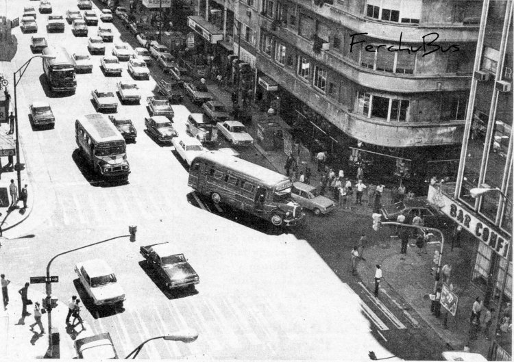 FerchuBus
Av. Corrientes y San Martín. ( Publicación desconocida )
[Datos de derecha a izquierda]
