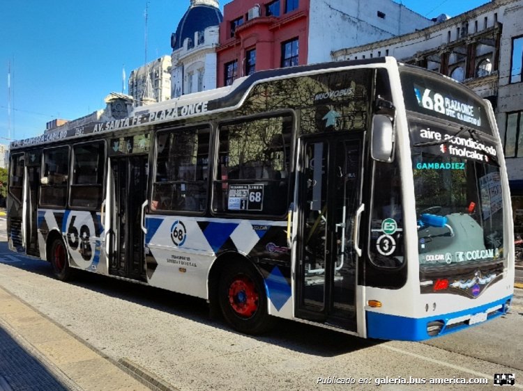 Mercedes-Benz OH 1621 L SB - Nuovobus Citta - Sesenta y Ocho
AE 573 LE
Línea 68 (Buenos Aires) - Interno 3

Foto: "Truku" Gambadiez
Colección: Charly Souto
Palabras clave: Sesenta y Ocho - Interno 3