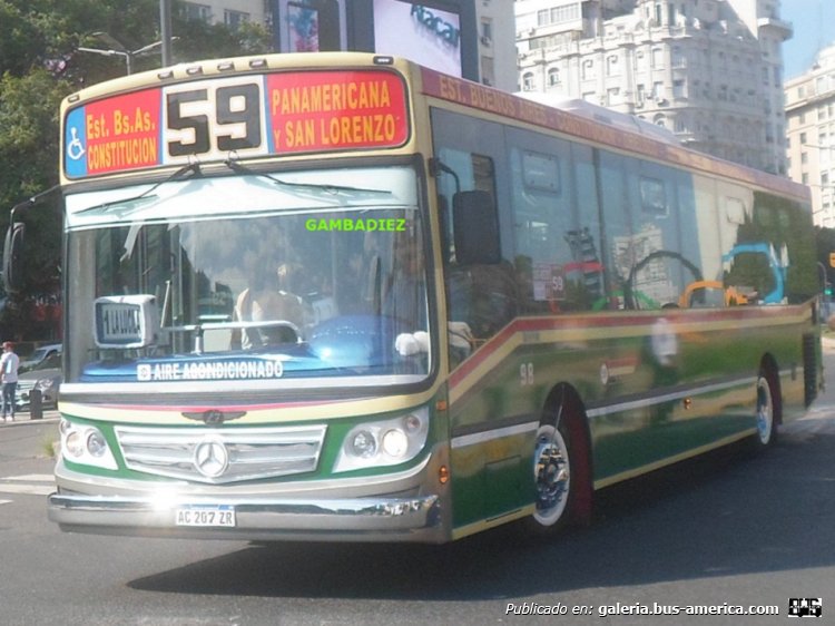 Mercedes-Benz OH 1721 L-SB - La Favorita Favorito GR 96/2016 - M.O.C.B.A.
AC 207 ZR
[url=https://bus-america.com/galeria/displayimage.php?pid=69531]https://bus-america.com/galeria/displayimage.php?pid=69531[/url]
[url=https://bus-america.com/galeria/displayimage.php?pid=69532]https://bus-america.com/galeria/displayimage.php?pid=69532[/url]

Línea 59 (Buenos Aires) - Interno 98 [enero 2018 - abril 2021]
(Unidad ya renovada)

Foto: "Truku" Gambadiez
Colección: Charly Souto
Palabras clave: M.O.C.B.A. - Interno 98