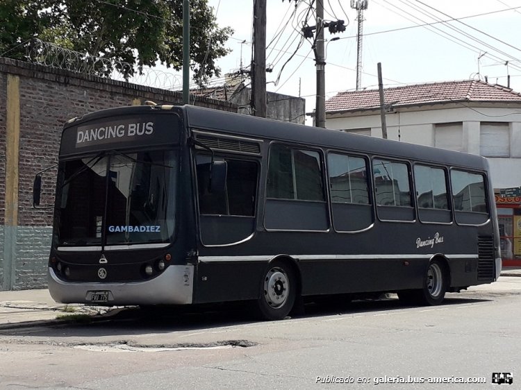 Agrale MT 12.0 LE - Metalpar Tronador - Dancing Bus
FVU 775

Foto: "Truku" Gambadiez
Colección: Charly Souto
Palabras clave: Agrale MT 12.0 LE - Metalpar Tronador - Dancing Bus