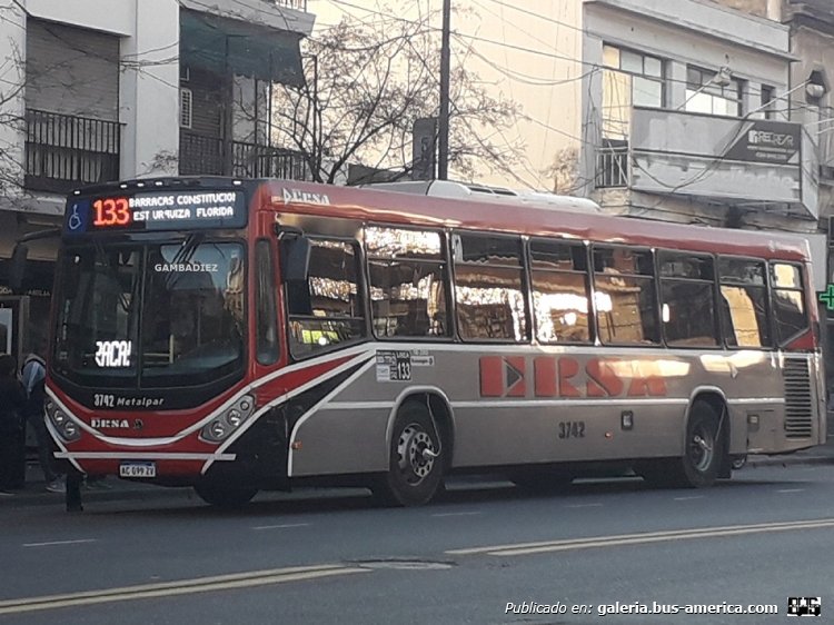 Volkswagen 18-280 OT LE - Metalpar Iguazú Nueva Generación - ERSA
AC 099 ZV
Línea 133 (Buenos Aires) - Interno 3742

Foto: "Truku" Gambadiez
Colección: Charly Souto
Palabras clave: ERSA - Interno 3742