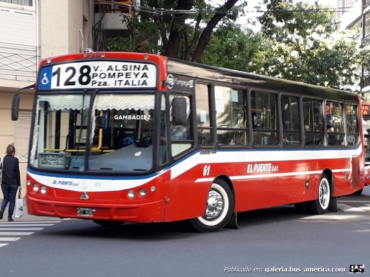 Agrale MT 15.0 LE - Todo Bus Pompeya II - El Puente
MCF 934
Línea 128 (Buenos Aires) - Interno 61
Ex Línea 28 (Buenos Aires) - Interno 62 [febrero 2016 - diciembre de 2018]
Ex Línea 101 (Buenos Aires) - Interno 444 [enero 2013 - febrero 2016]

Foto: "Truku" Gambadiez
Colección: Charly Souto
Palabras clave: El Puente - Interno 61