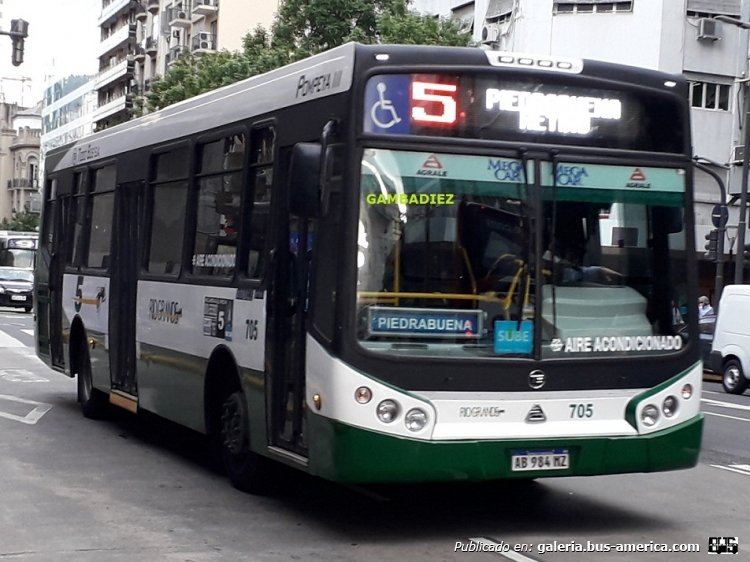 Agrale MT 15.0 LE - Todo Bus Pompeya III - Rio Grande
LAB 984 MZ
Línea 5 (Buenos Aires) - Interno 705

Foto: "Truku" Gambadiez
Colección: Charly Souto
Palabras clave: Rio Grande - Interno 705
