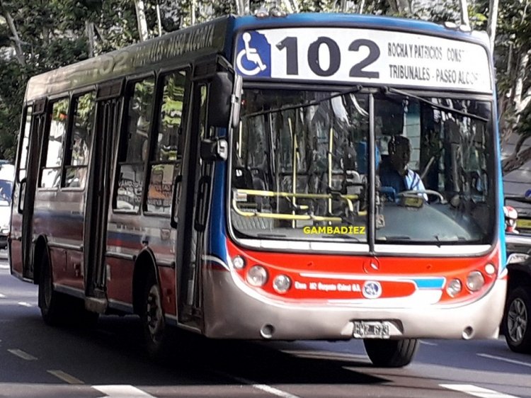Mercedes-Benz OH 1315 L-SB - Metalpar Tronador - Sargento Cabral
HWZ 673
Línea 102 (Buenos Aires) - Interno 22

Foto: "Truku" Gambadiez
Colección: Charly Souto
Palabras clave: Sargento Cabral - Interno 22