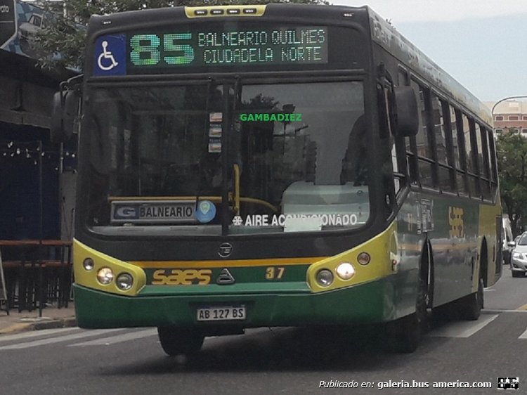 Agrale MT 15.0 LE - Todo Bus Pompeya III - S.A.E.S.
AB 127 BS
Línea 85 (Buenos Aires) - Interno 37

Foto: "Truku" Gambadiez
Colección: Charly Souto
Palabras clave: S.A.E.S. - Interno 37