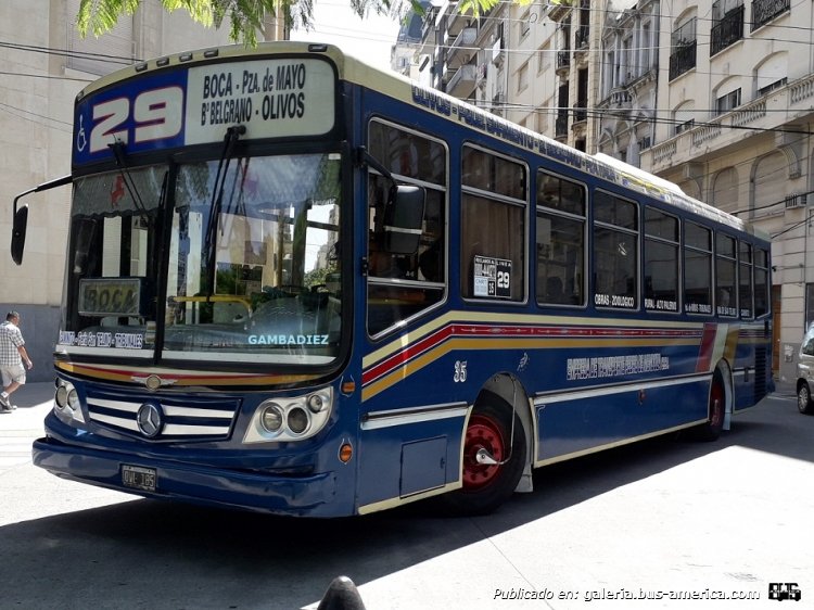 Mercedes-Benz OH 1718 L-SB - La Favorita Favorito GR - Pedro de Mendoza
OVL 185
Línea 29 (Buenos Aires) - Interno 35

Foto: "Truku" Gambadiez
Colección: Charly Souto
Palabras clave: Pedro de Mendoza - Interno 35