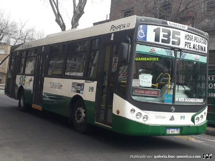 Agrale MT 15.0 LE - Todo Bus Pompeya III - Lope de Vega
AD 463 TB
Línea 135 (Buenos Aires) - Interno 919

Foto: "Truku" Gambadiez
Colección: Charly Souto
Palabras clave: Lope de Vega - Interno 919