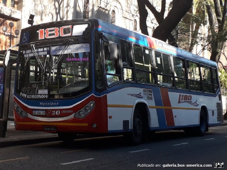 Mercedes-Benz OH 1621 L-SB - Metalpar Iguazú Nueva Generación - L.V.M.S.A.
AD 184 IM
Línea 180 (Buenos Aires) - Interno 30

Foto: "Truku" Gambadiez
Colección: Charly Souto
Palabras clave: L.V.M.S.A. - Interno 30