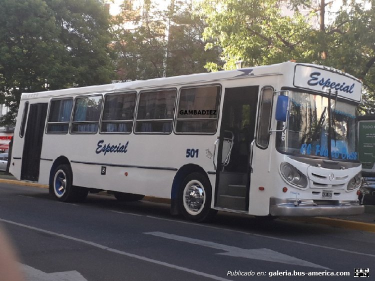 Mercedes-Benz OF 1418 - La Favorita - Particular
HCM 364

Foto: "Truku" Gambadiez
Colección: Charly Souto
Palabras clave: Mercedes-Benz OF 1418 - La Favorita - Particular