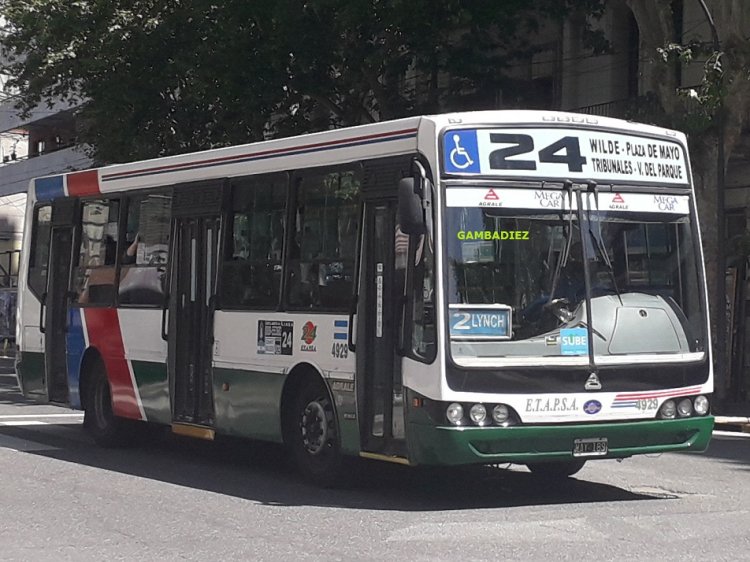 Agrale MT 15.0 LE - Nuovobus - E.T.A.P.S.A.
MAY 189
Línea 24 (Buenos Aires) - Interno 4929

Foto: "Truku" Gambadiez
Colección: Charly Souto
Palabras clave: E.T.A.P.S.A. - Interno 4929