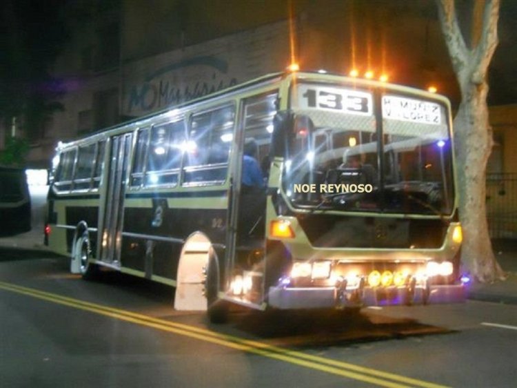 TRANSP. 8 DE JULIO S.A. - 52
C.1644699 - TFV 543
 
http://galeria.bus-america.com/displayimage.php?pos=-16270
 http://galeria.bus-america.com/displayimage.php?pos=-16319
 http://galeria.bus-america.com/displayimage.php?pos=-16320
 http://galeria.bus-america.com/displayimage.php?pos=-16781
 http://galeria.bus-america.com/displayimage.php?pos=-17493
 http://galeria.bus-america.com/displayimage.php?pos=-18623
 http://galeria.bus-america.com/displayimage.php?pos=-19288
 
Foto: Noelia Reynoso
Colección: Charly Souto 
Palabras clave: TRANSP. 8 DE JULIO S.A. - 52