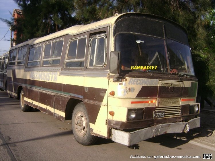 Mercedes-Benz LO 1114 (frontalizado) - De.Ca.Ro.Li. - Reconquista
X 223538
http://galeria.bus-america.com/displayimage.php?pid=33665

Interno 6

Fotografía: "Truku" Gambadiez
Colección: Charly Souto
Palabras clave: Reconquista - Interno 6