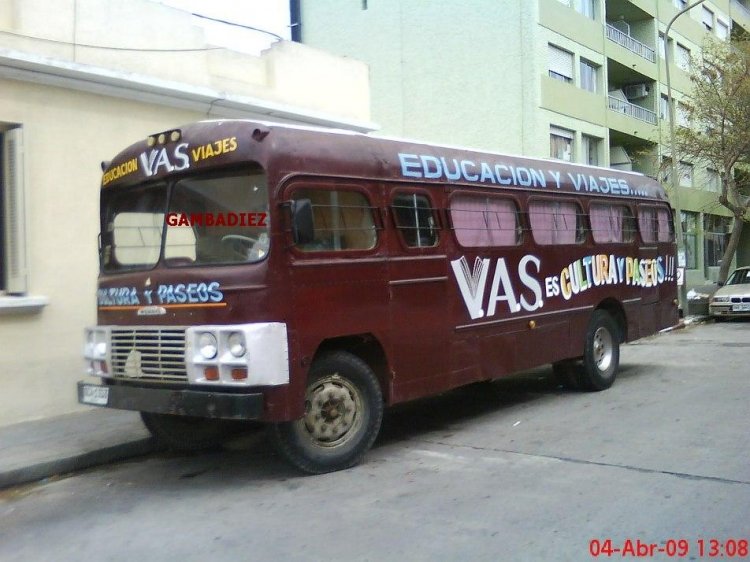 Nicola (en Uruguay) - V.A.S.
RCA 1303
http://galeria.bus-america.com/displayimage.php?pos=-13587
Palabras clave: V.A.S.