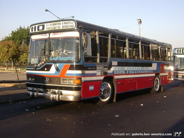 Mercedes-Benz OHL 1320 - Ei-Var - General Pueyrredón
BAA 403
Línea 110 - Interno 19

Foto: "Truku" Gambadiez
Colección: Charly Souto
Palabras clave: General Pueyrredón - 19