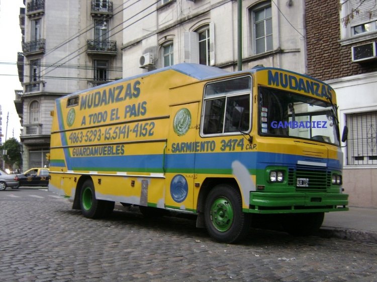 MUDANCERO
B.1769046 - WJX 132
Foto: Truku Gambadiez
Colección: Charly Souto 
Palabras clave: MUDANCERO