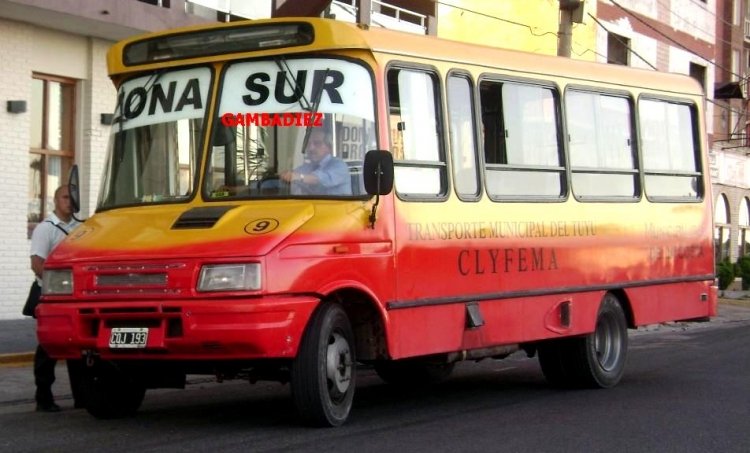 CLYFEMA - 09
CQJ 193
Foto: "Truku" Gambadiez
Colección: Charly Souto
Palabras clave: CLYFEMA - 09